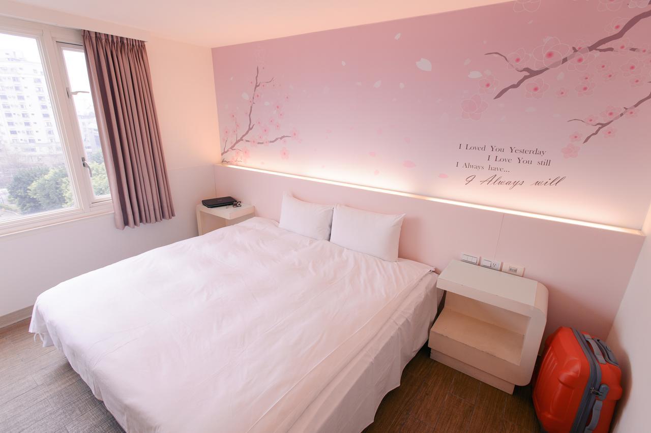 Kiwi Express Hotel - Zhong Zheng Branch Taichung Dış mekan fotoğraf